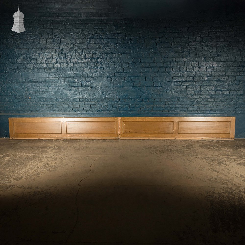 Pine Panelling,  Faux Woodgrain, 4 Panel - A Run of 39M
