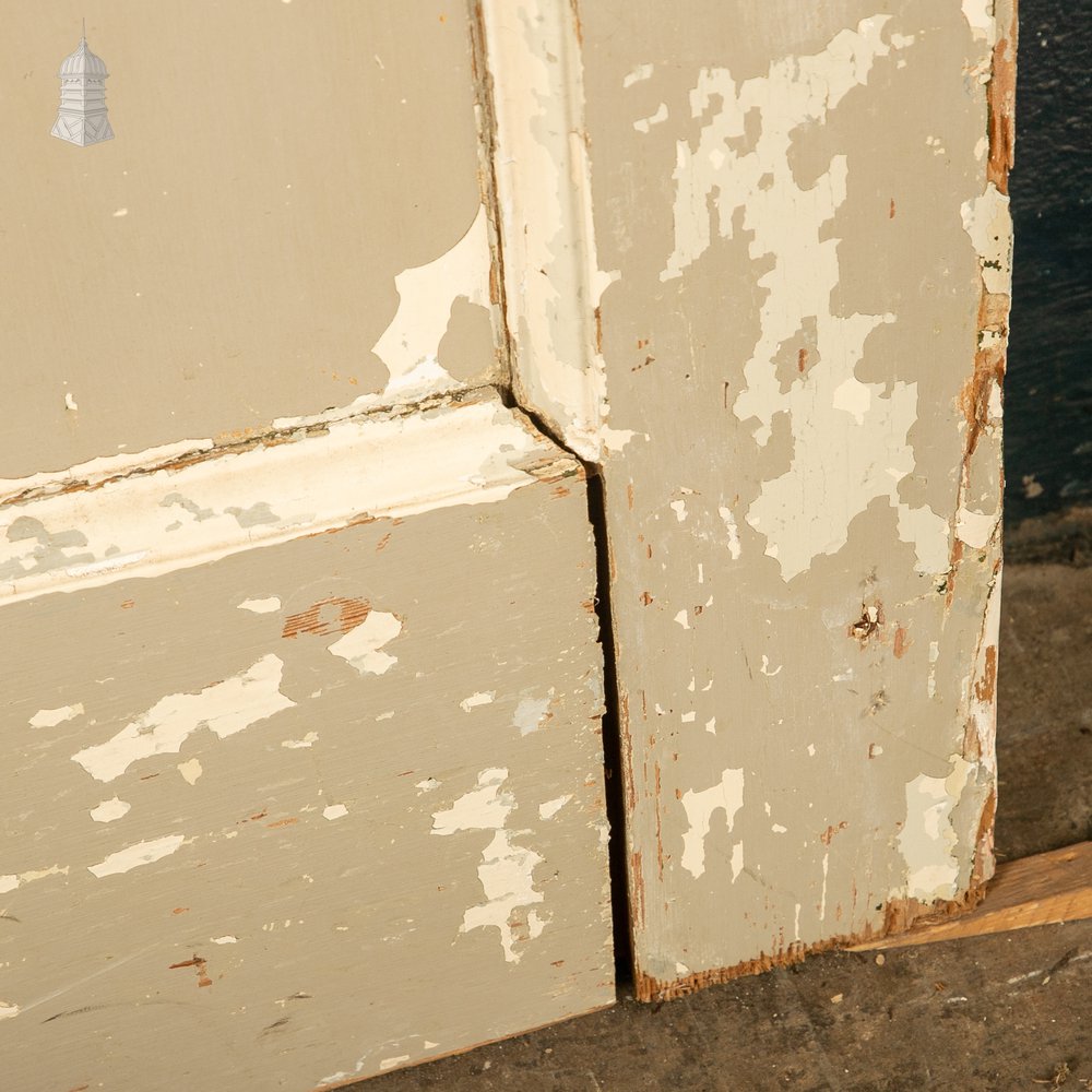Moulded 6 Panel Door – White & Grey