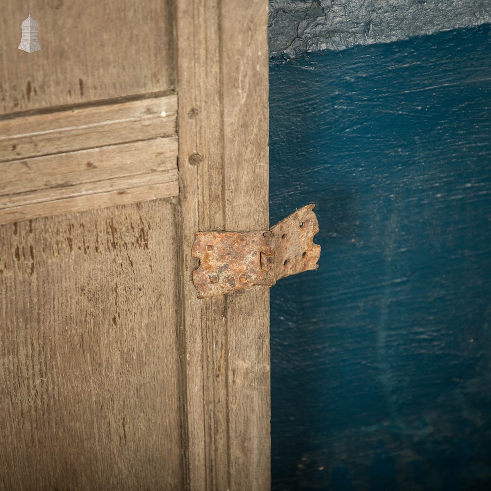 Oak Panelled Door, 17th C, 6 Panel