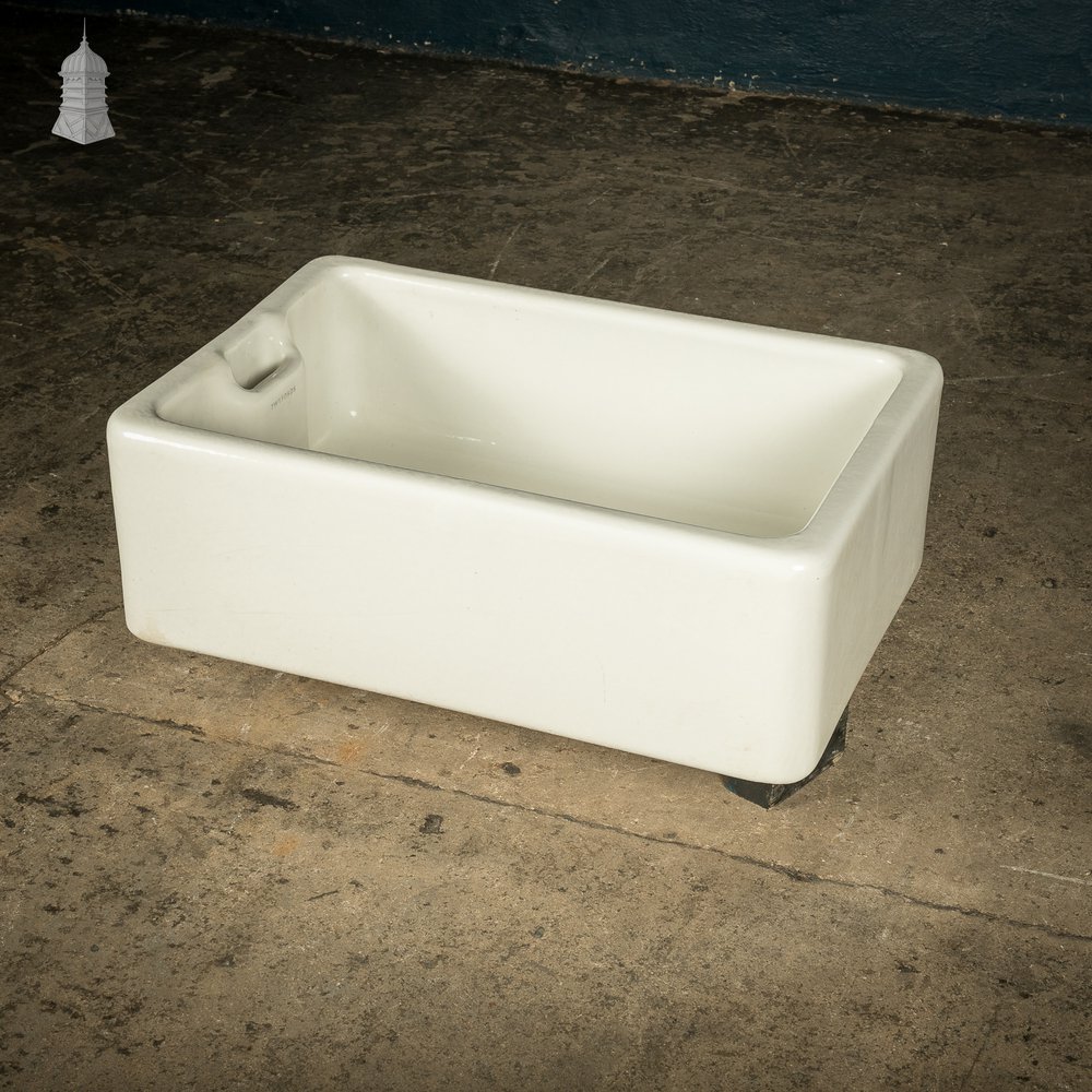 Belfast Butler Sink, White Glazed finish made by Twyfords