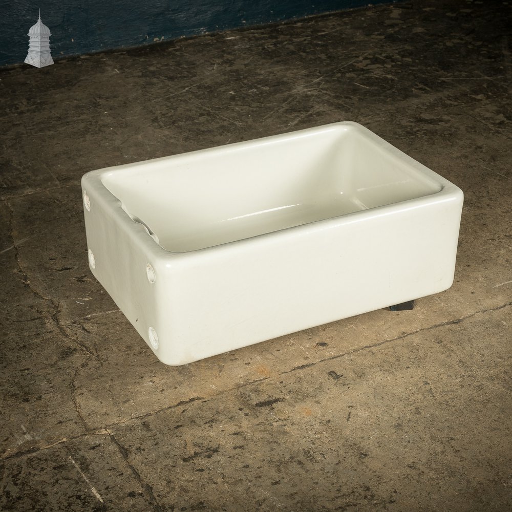 Belfast Butler Sink, White Glazed finish made by Twyfords