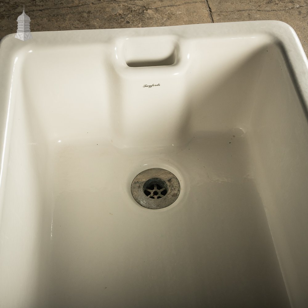 Belfast Butler Sink, Made by Twyfords with White Glazed Finish