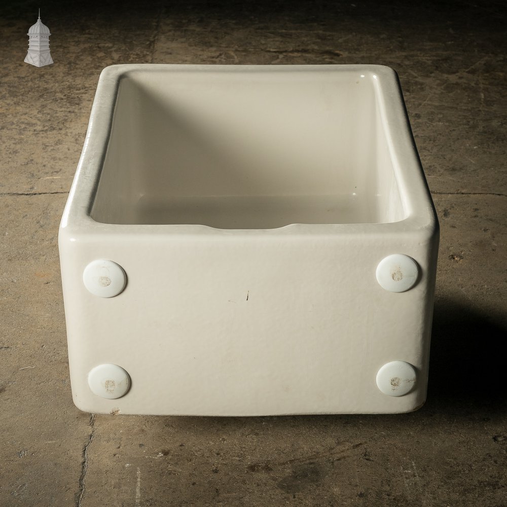 Belfast Butler Sink, Made by Twyfords with White Glazed Finish