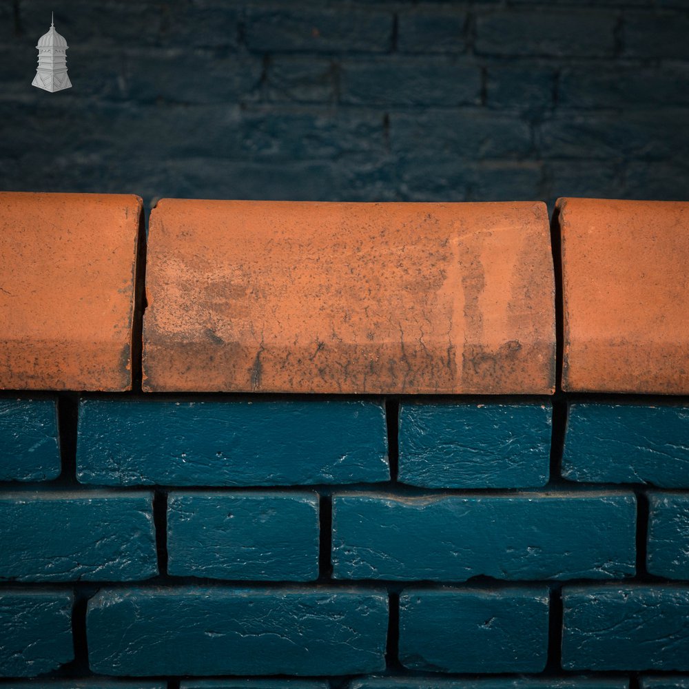 Triangle Wall Coping, Red - A Run of 3.9M
