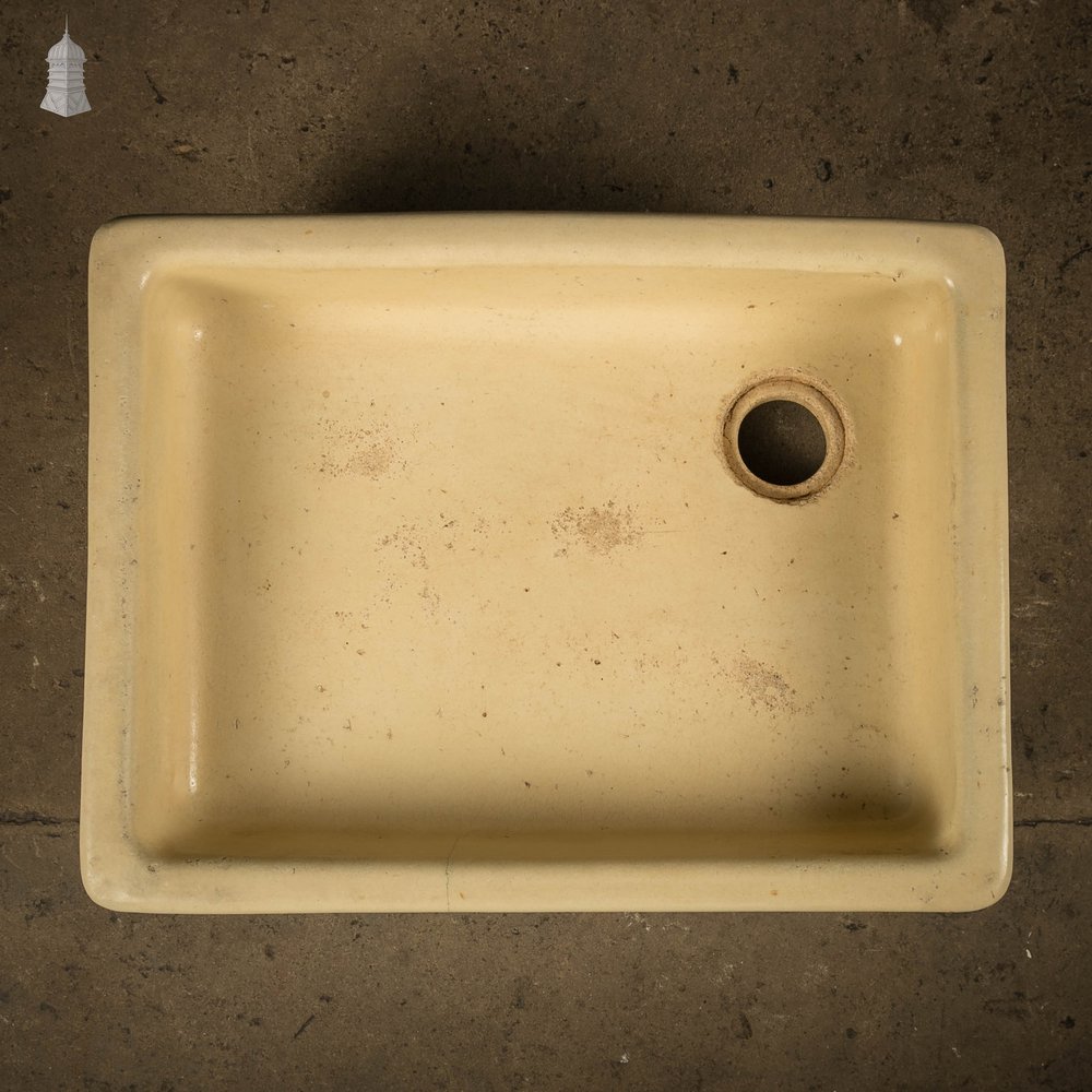 Cane Shallow Butler Sink