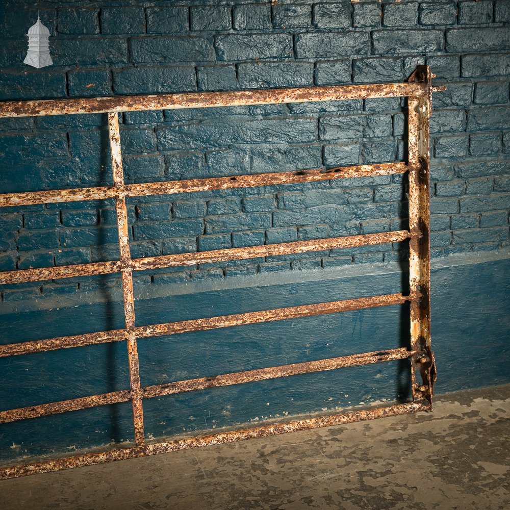 6-Bar Metal Estate Gate