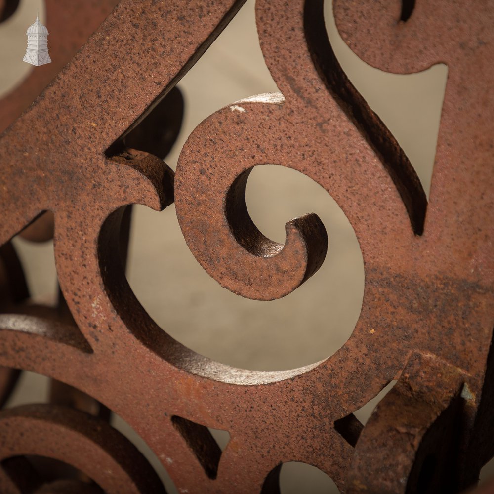Cast Iron Lrackets,  Victorian 90-degree
