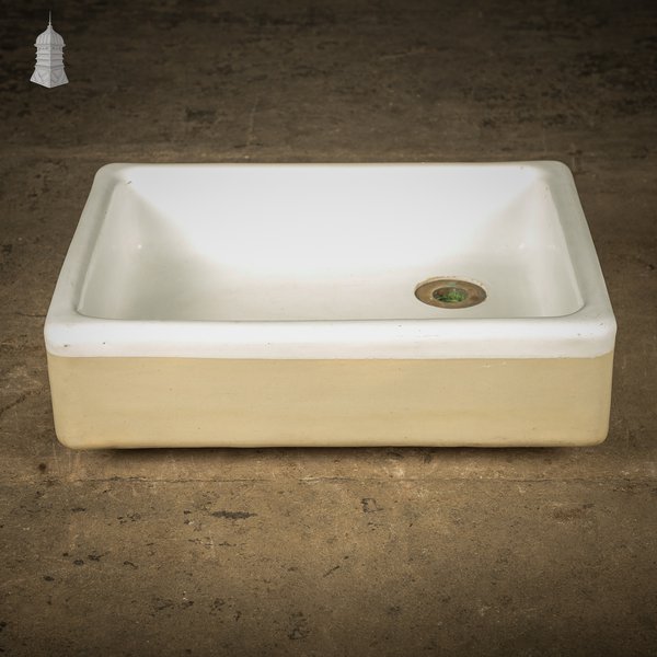 Shallow Trough Sink, Cane and White