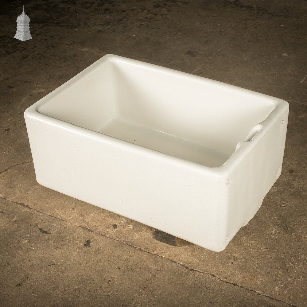 Belfast Scullery Sink with Integral Weir Overflow