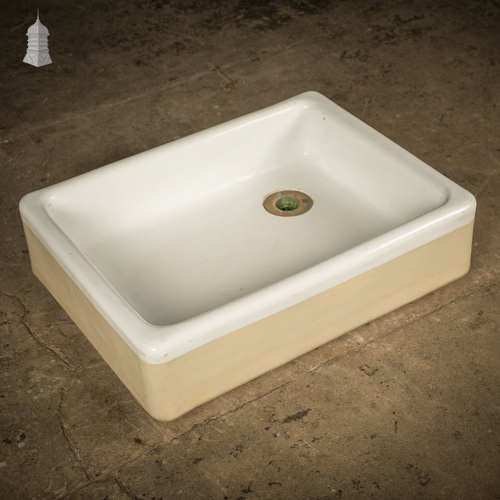 Shallow Trough Sink, Cane and White