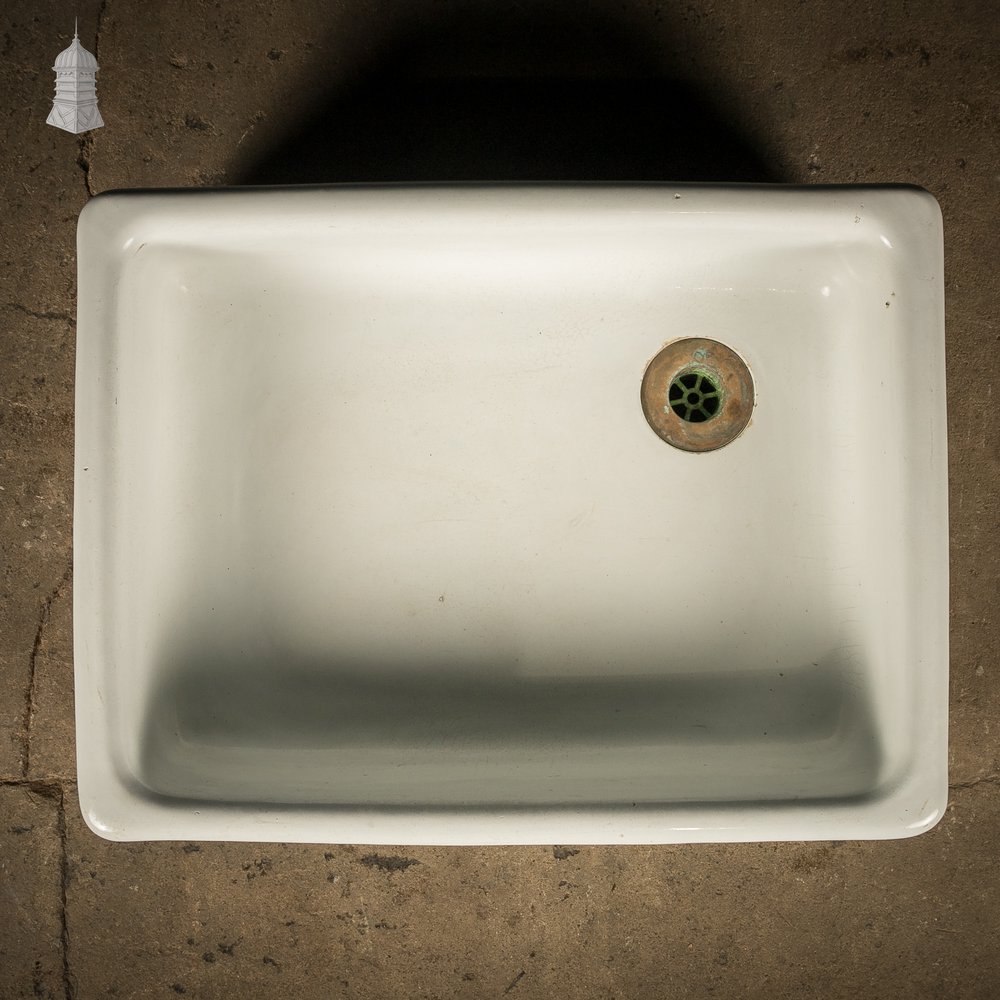 Shallow Trough Sink, Cane and White