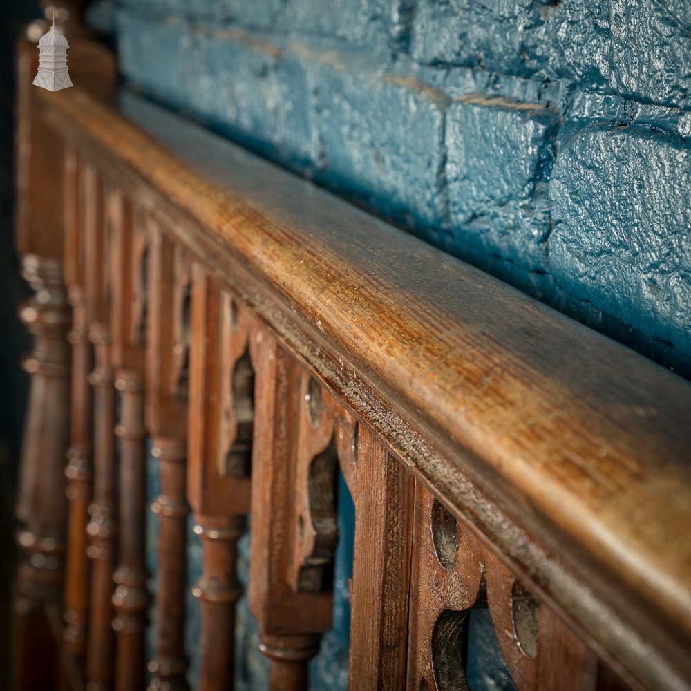 Pitch Pine Ecclesiastical Balustrade Church Handrail 19th C with Turned Newels and Spindles