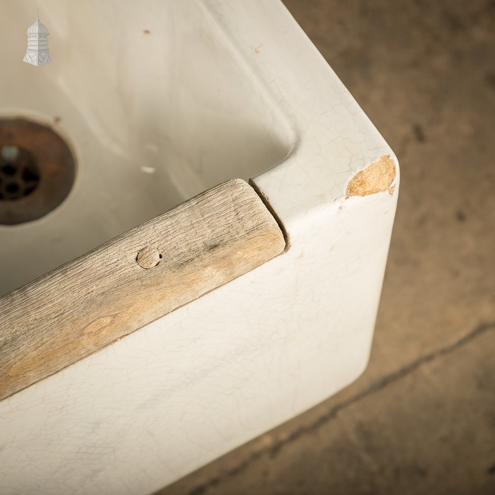 Butler Sink, Hardwood Rail, Weir Overflow.