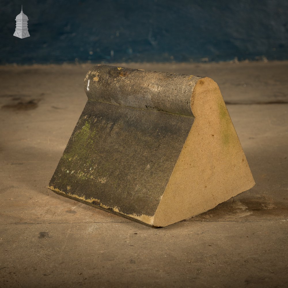 Wave-scroll Coping Bricks, Buff - A Run of 19.5M