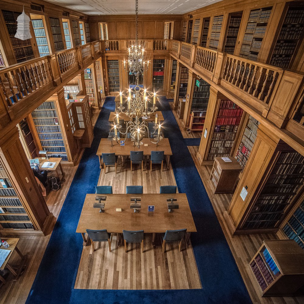 Extensive collection of Oak Bookshelves, Panels and Mouldings from the Inner Temple Library designed by TW Sutcliffe completed in 1958