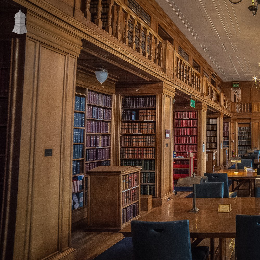 Extensive collection of Oak Bookshelves, Panels and Mouldings from the Inner Temple Library designed by TW Sutcliffe completed in 1958