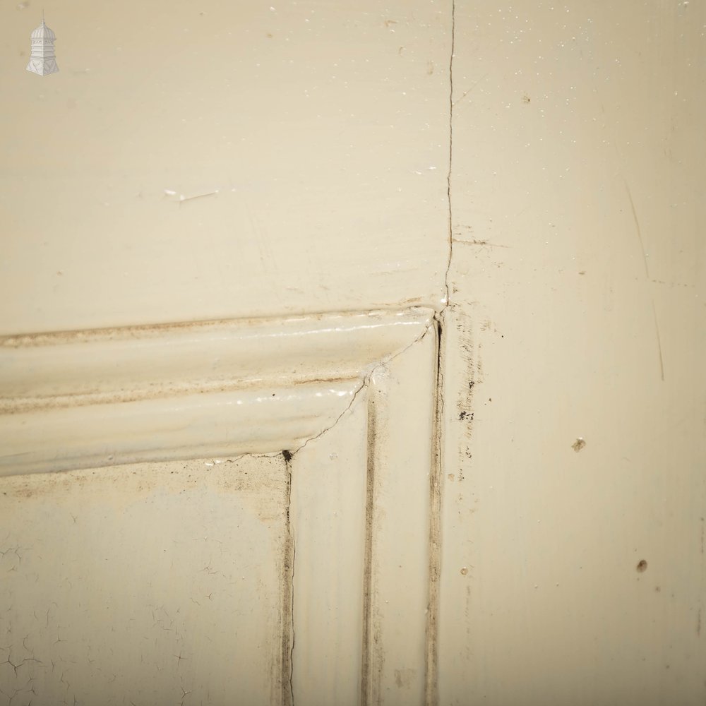 Half Glazed Door, White Painted Panelled Door with ‘Reeded’ Style Textured Glass