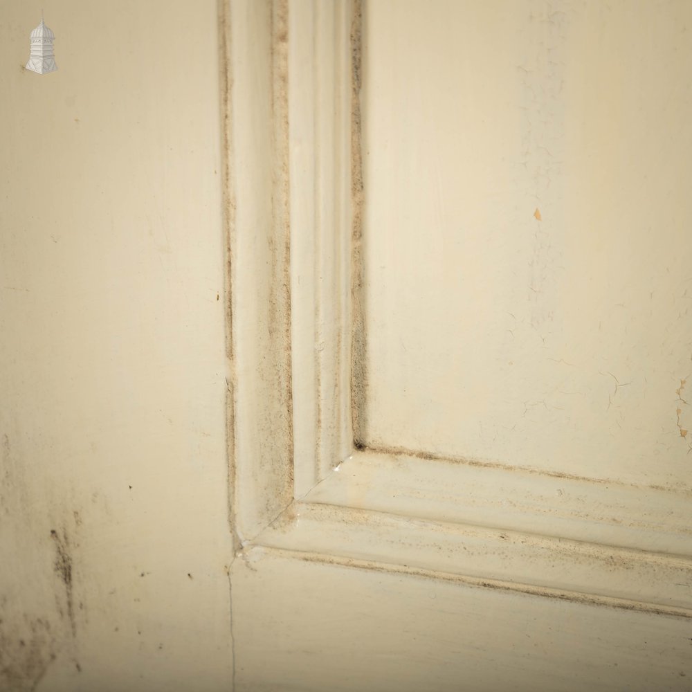 Half Glazed Door, White Painted Panelled Door with ‘Reeded’ Style Textured Glass