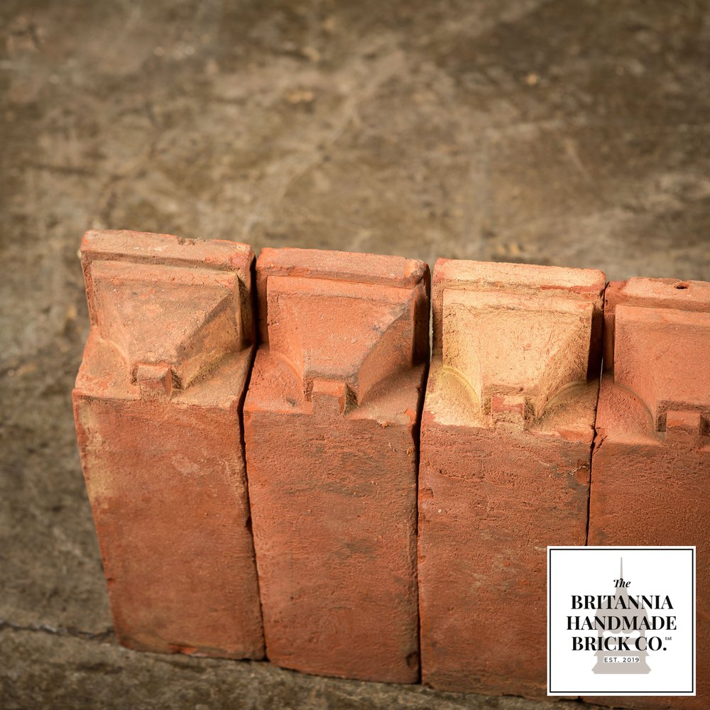 Britannia Red Brick Special Decorative Corbel Header – BSB03